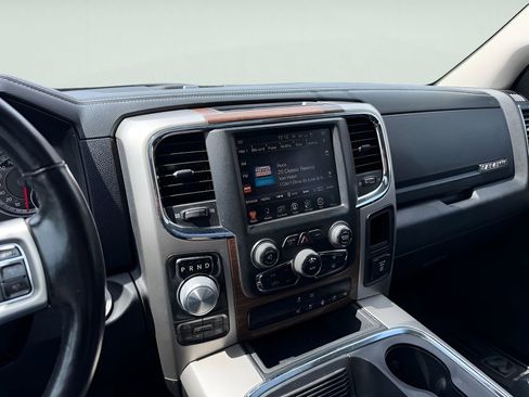 Used 2017 RAM 1500 Laramie w/ Convenience Group AWD/4WD image 25