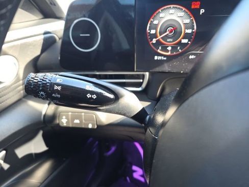 Used 2023 Hyundai Elantra Limited w/ Cargo Package image 14