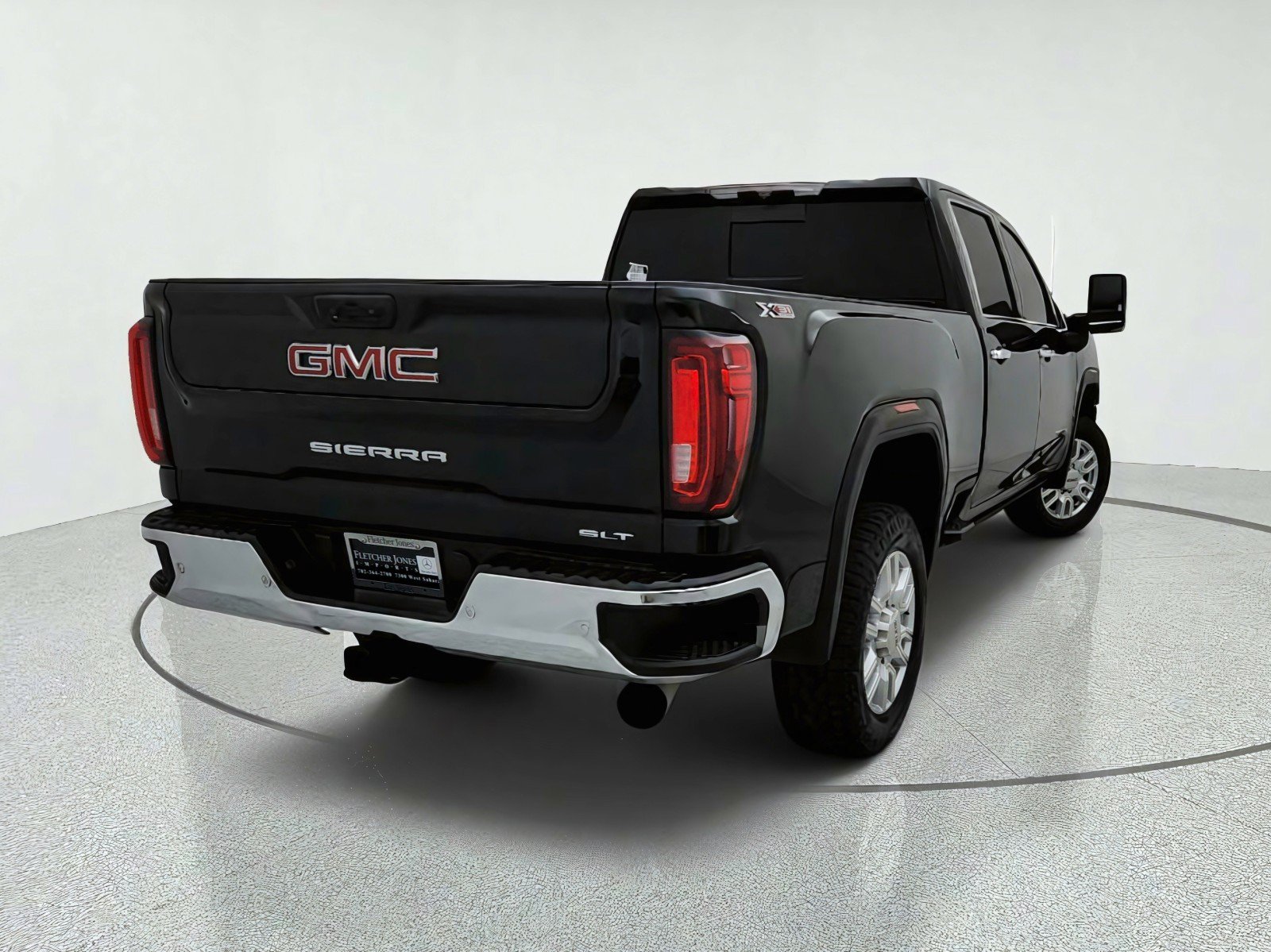 Used 2021 GMC Sierra 2500 SLT w/ SLT Preferred Package AWD/4WD image 9