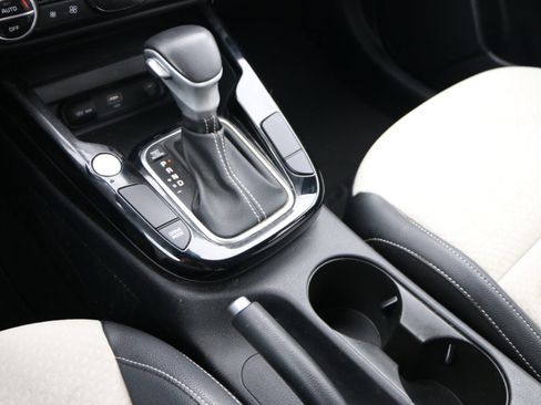 Used 2023 Kia Soul GT-Line FWD image 23