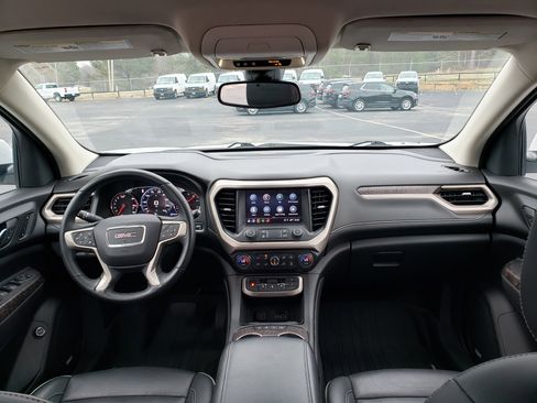 Used 2023 GMC Acadia Denali image 37