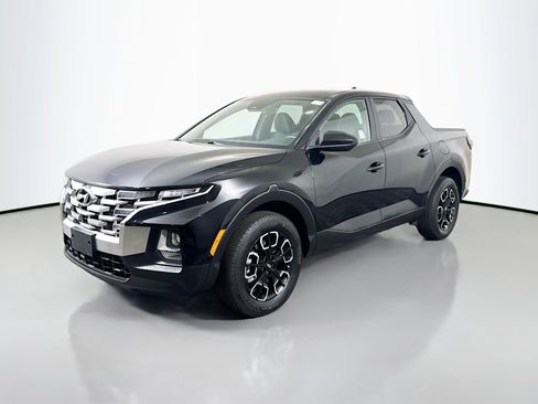 Used 2022 Hyundai Santa Cruz SE w/ Cargo Package image 4
