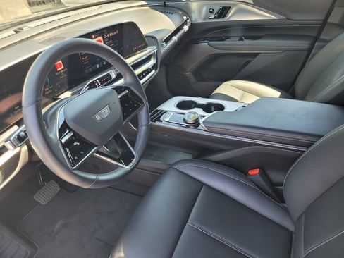 Used 2024 Cadillac Lyriq Tech w/ Driver Assist Package AWD/4WD image 20