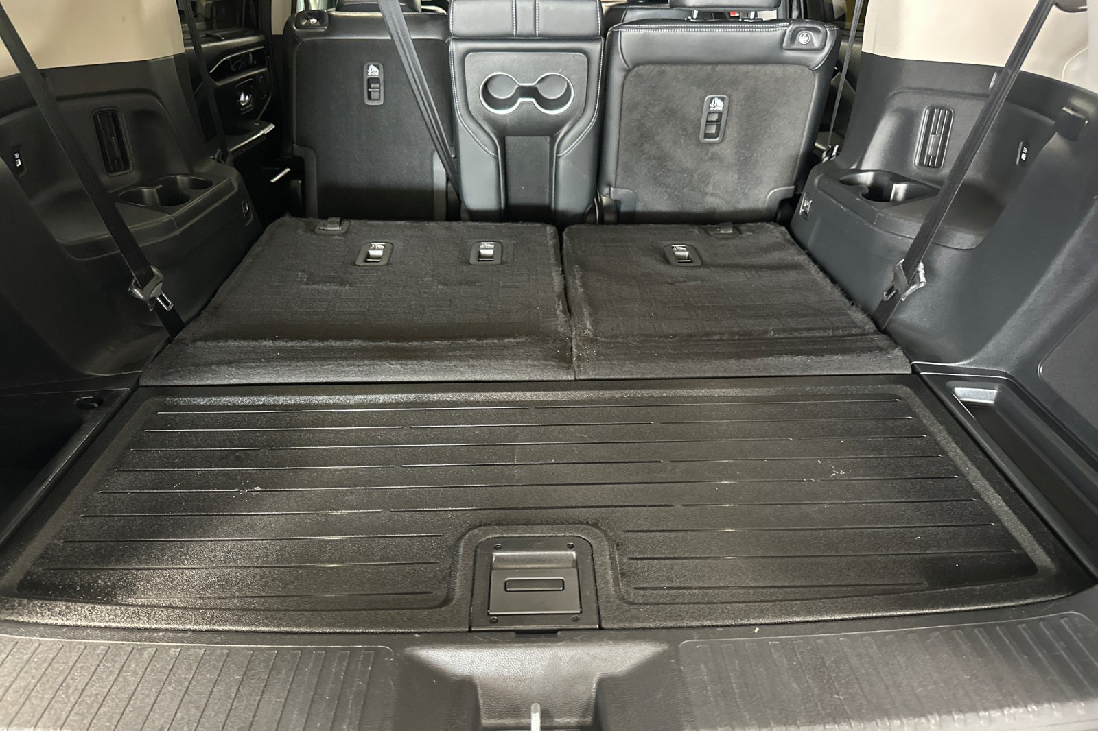 Used 2023 Honda Pilot Touring image 17