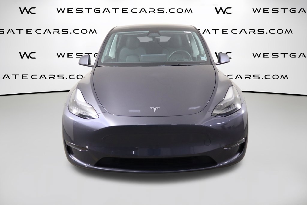 Used 2023 Tesla Model Y 2WD image 2