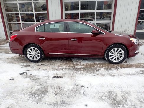 Used 2015 Buick LaCrosse image 23