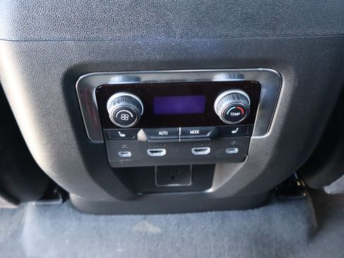 Used 2024 Chevrolet Suburban High Country w/ Advanced Technology Package image 35