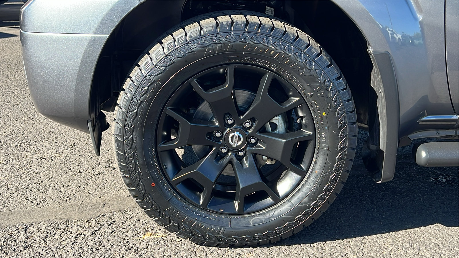 Used 2021 Nissan Frontier SV w/ Midnight Edition Floor Mats AWD/4WD image 10