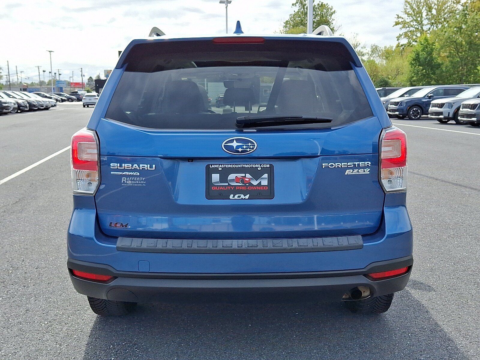 Used 2017 Subaru Forester 2.5i Premium w/ Popular Package #2A AWD/4WD image 6