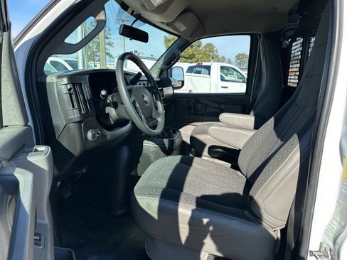 Used 2020 Chevrolet Express 2500 w/ Driver Convenience Package image 29