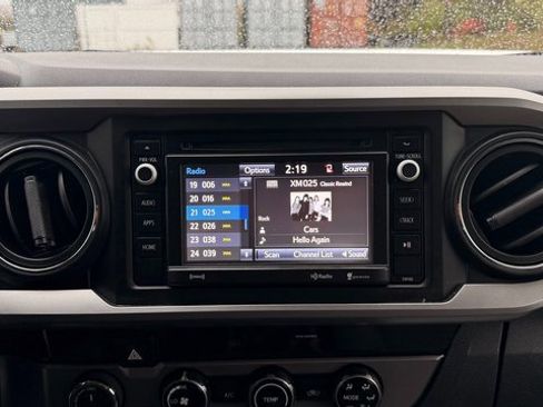 Used 2018 Toyota Tacoma SR5 image 24