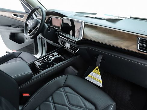 New 2026 Volkswagen Atlas SE FWD image 70