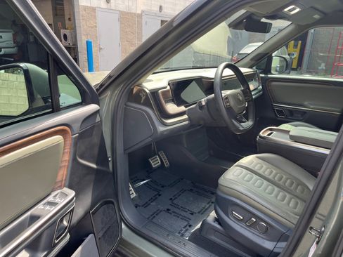 Used 2022 Rivian R1T Launch Edition AWD/4WD image 10