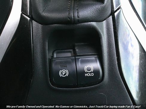 Used 2021 Toyota Corolla SE w/ Carpet Mat Package (TMS) image 36