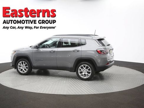 Used 2023 Jeep Compass Latitude AWD/4WD image 60
