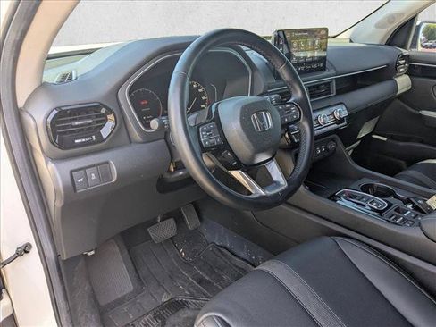 Used 2024 Honda Pilot EX-L image 10