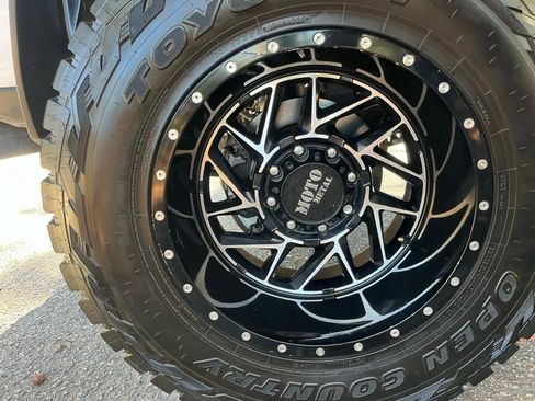 Used 2019 RAM 2500 Big Horn image 14