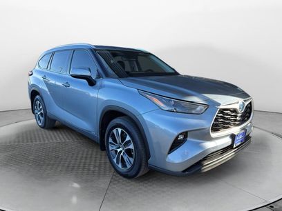 Used 2022 Toyota Highlander XLE