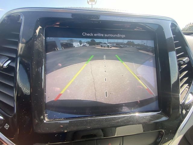 Used 2020 Jeep Cherokee Limited FWD image 17