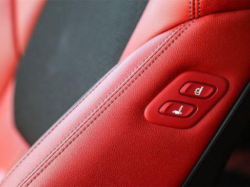 Used 2023 Genesis GV70 2.5T w/ Sport Prestige Package image 24