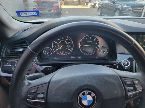 Used 2013 BMW 528i Sedan RWD image 11