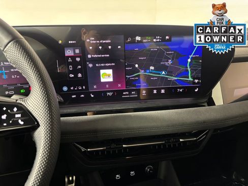 Used 2025 Audi SQ6 e-tron Prestige w/ Black Optic Package image 19