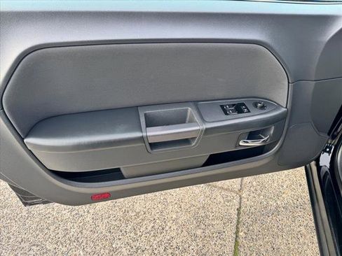 Used 2012 Dodge Challenger R/T image 8