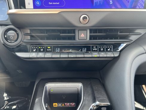 Used 2026 Toyota Crown Signia AWD/4WD image 20