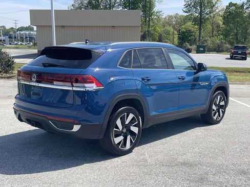 Used 2025 Volkswagen Atlas Cross Sport SE image 7