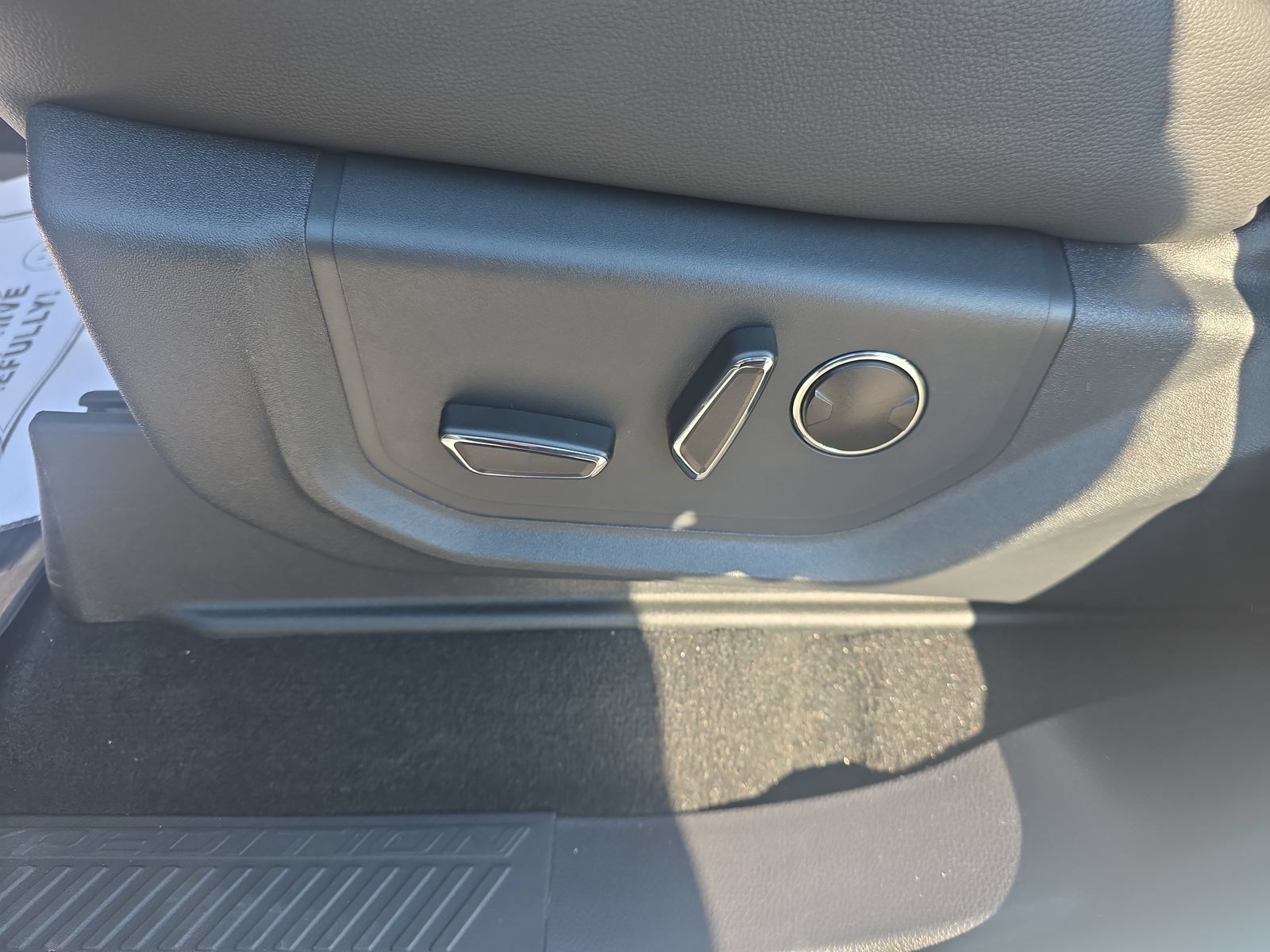 Used 2024 Ford Expedition Max Limited RWD image 15