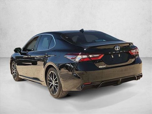 Used 2024 Toyota Camry SE FWD image 8