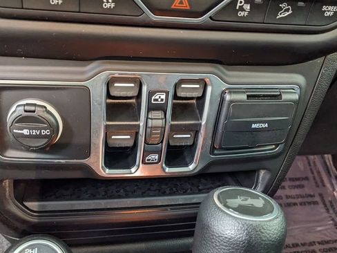 Used 2021 Jeep Wrangler Unlimited Sport image 29