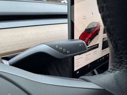 Used 2023 Tesla Model Y Long Range image 17