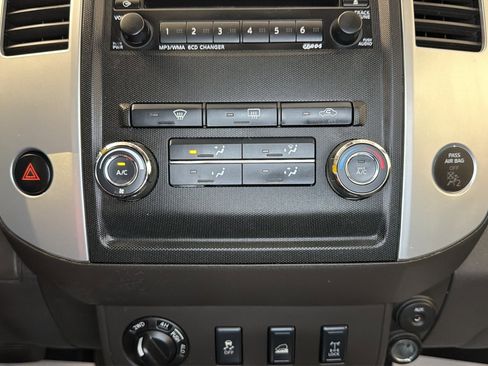 Used 2012 Nissan Xterra PRO-4X AWD/4WD image 28