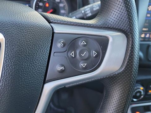 Used 2024 GMC Terrain SLE image 15