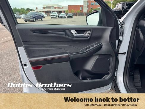 Used 2025 Ford Escape ST-Line FWD image 12