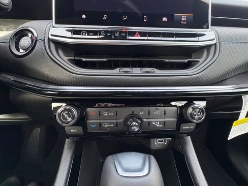 New 2026 Jeep Compass Latitude image 30