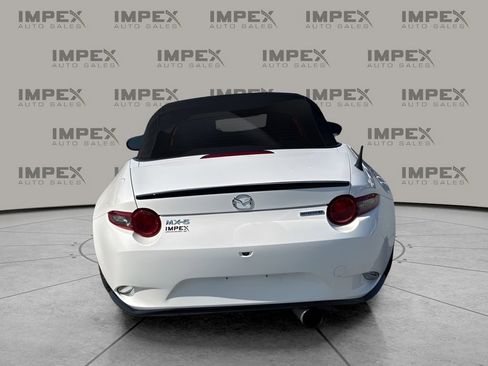 Used 2021 MAZDA MX-5 Miata Sport w/ Appearance Package image 4