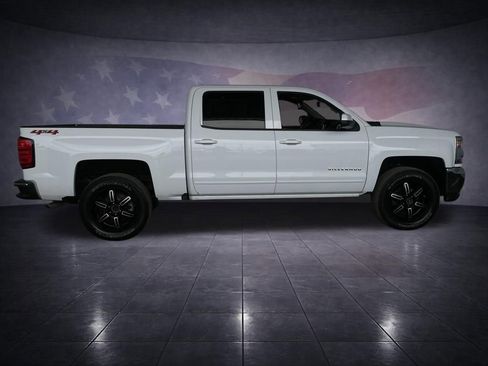 Used 2018 Chevrolet Silverado 1500 LT w/ All Star Edition image 6