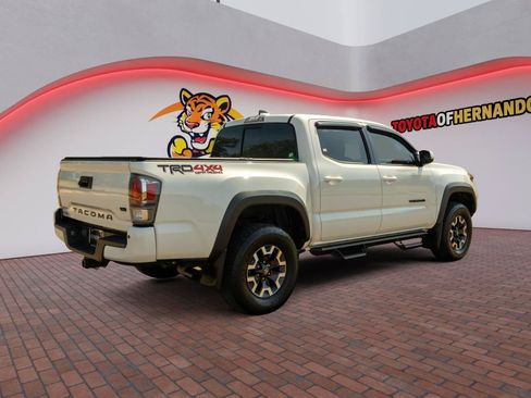 Used 2021 Toyota Tacoma TRD Off-Road w/ Technology Package AWD/4WD image 5