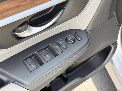 Used 2020 Honda CR-V EX image 19