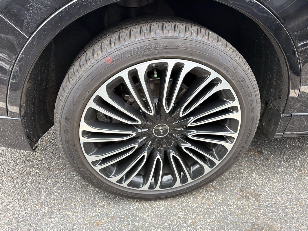 Used 2024 Lincoln Aviator Black Label AWD/4WD image 17