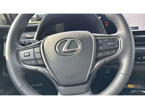 Used 2025 Lexus UX 300h AWD w/ Cold Area Package image 15