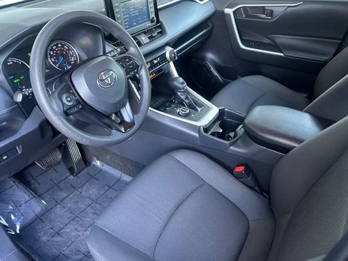 Used 2020 Toyota RAV4 LE w/ All Weather Liner Package AWD/4WD image 11
