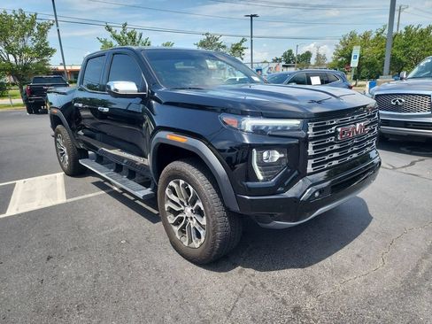 Certified 2025 GMC Canyon Denali AWD/4WD image 2