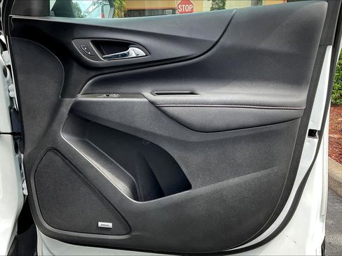 Used 2023 Chevrolet Equinox RS w/ RS Leather Package image 23