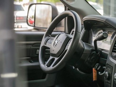 Used 2016 RAM 3500 Tradesman w/ Chrome Appearance Group image 21