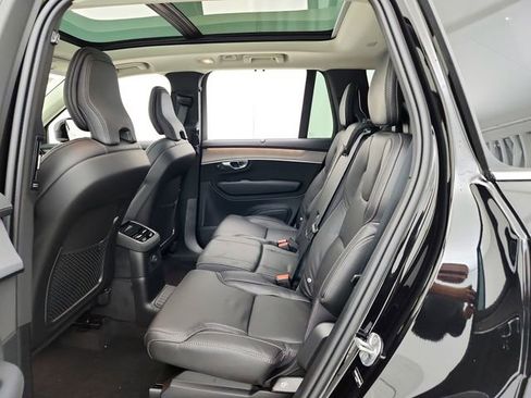 New 2026 Volvo XC90 T8 Ultra w/ Protection Package Premier image 29
