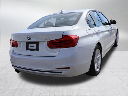 Used 2016 BMW 328i Sedan image 8