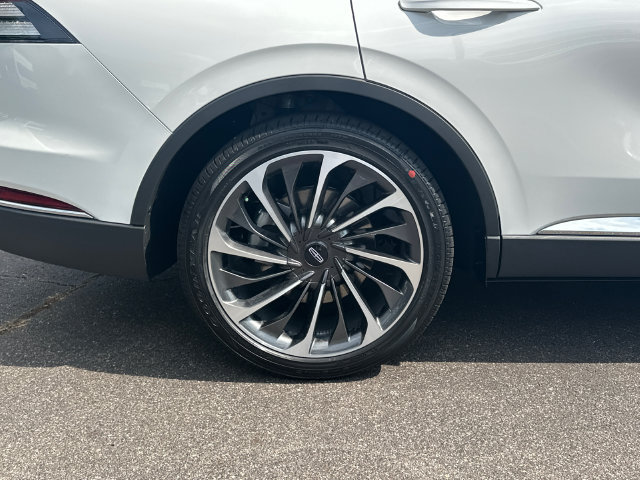 New 2026 Lincoln Aviator Reserve AWD/4WD image 18
